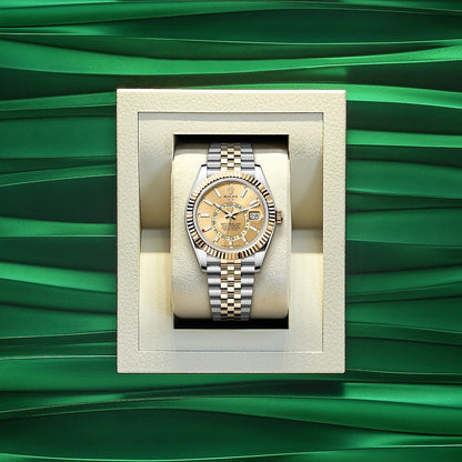 Sky-Dweller, 40.8mm, Oystersteel and 18k Yellow Gold, Champagne, Jubilee,Ref# 336933-0002